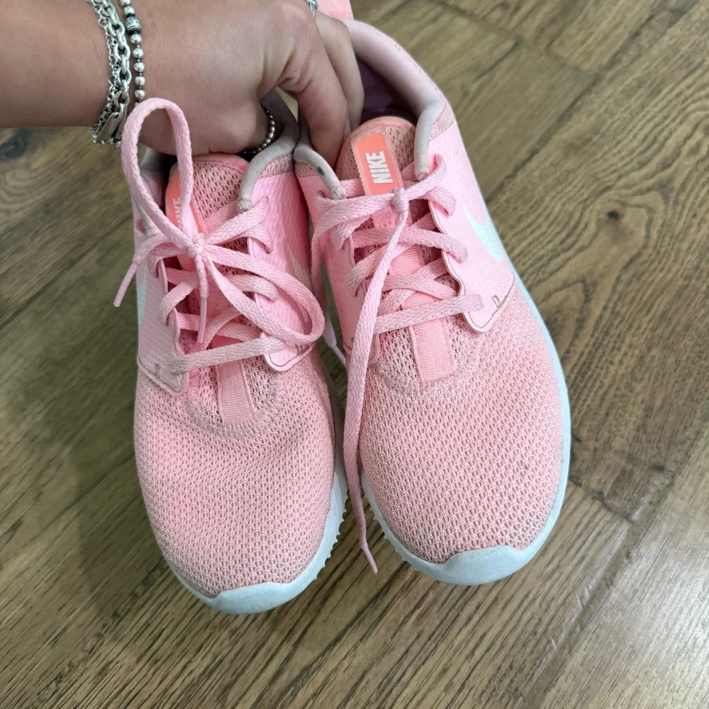 Nike size 5youth